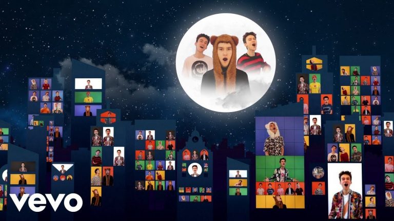 Jacob Collier – Moon River